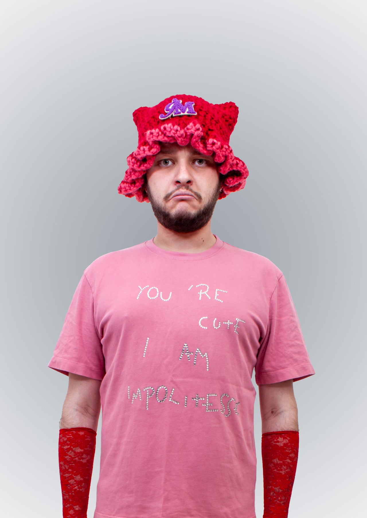BONNET IMPOLICATESSE ROUGE
