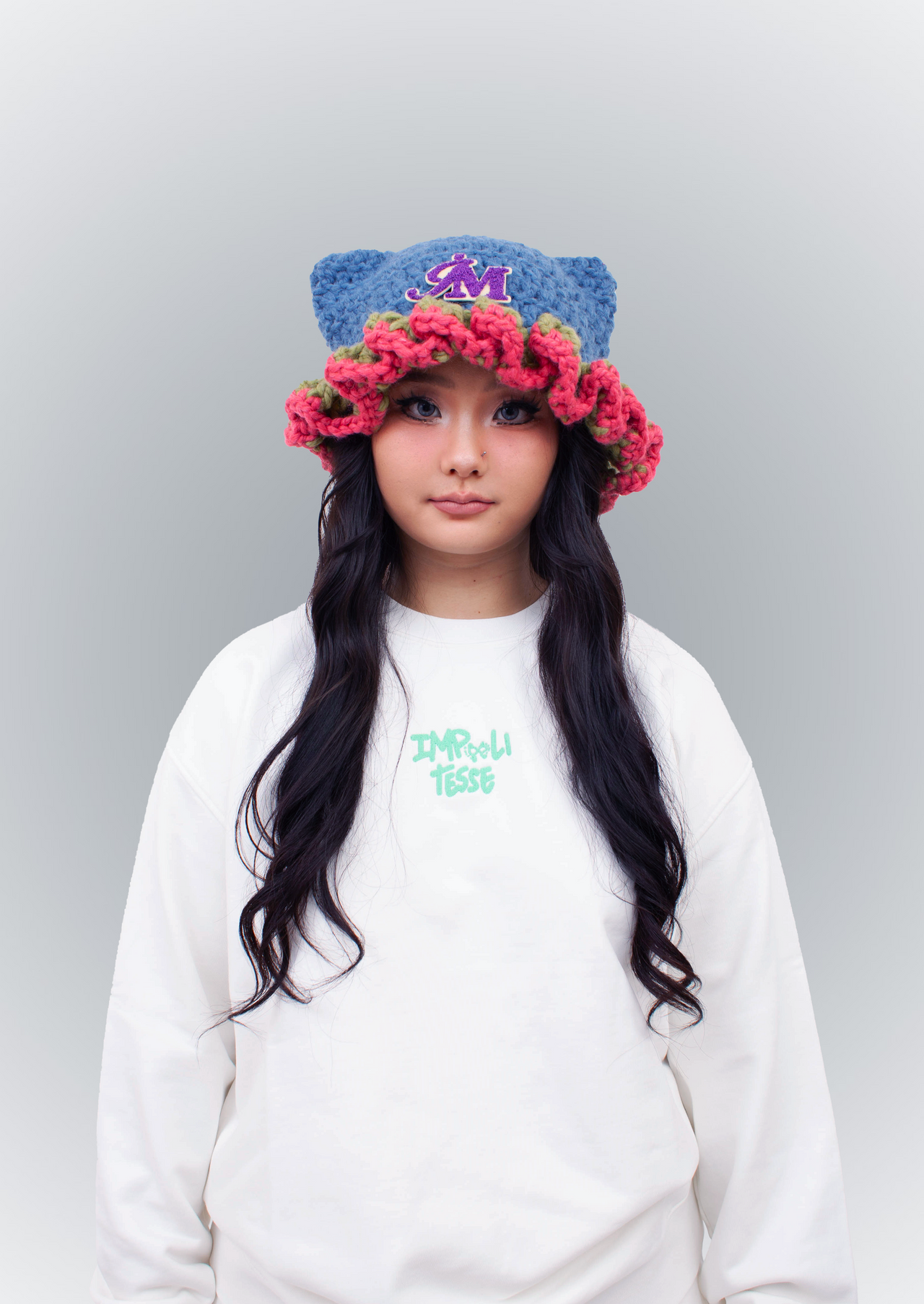 BONNET IMPOLICATESSE MULTICOULEUR